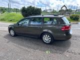 Volkswagen Passat Variant Trendline BlueMotion Automatik - mit Diesel-Antrieb: Kombi, Automatik