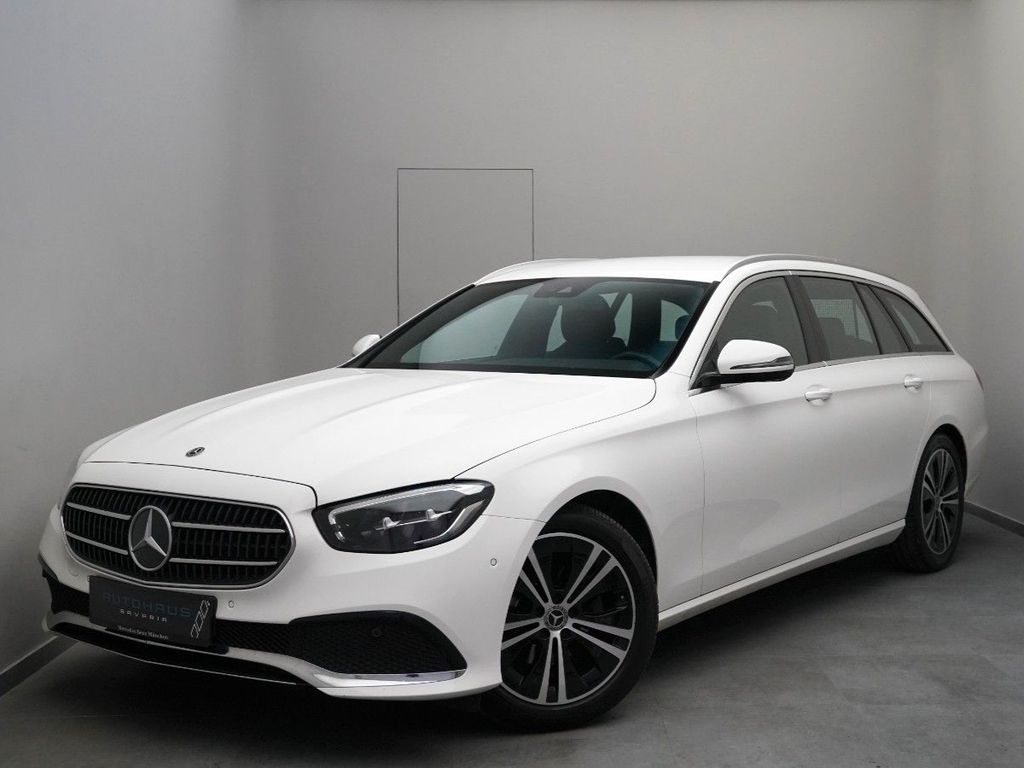 Image of Mercedes-Benz E 200