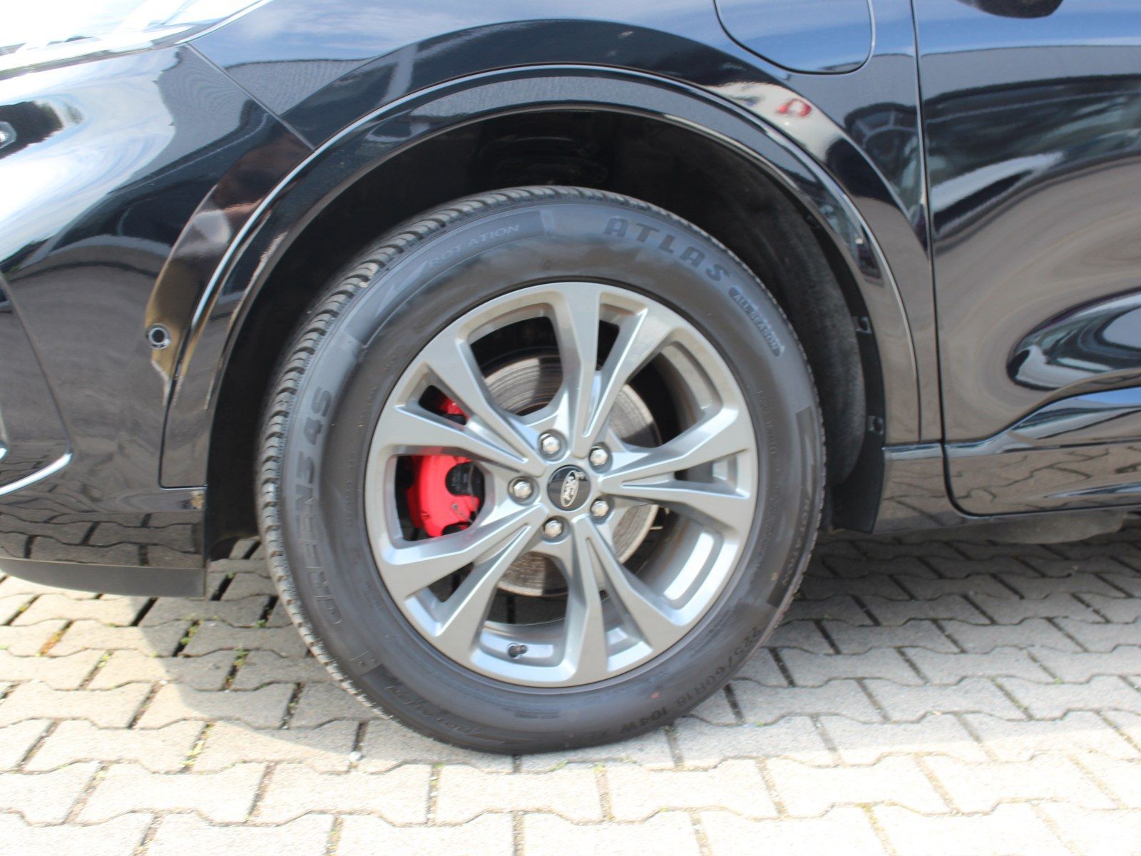 Fahrzeugabbildung Ford Kuga Plug-In Hybrid ST-Line X 2,5 Duratec