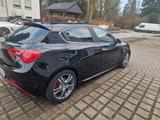 Alfa Romeo Giulietta - Alfa Romeo Giulietta: Schwarz