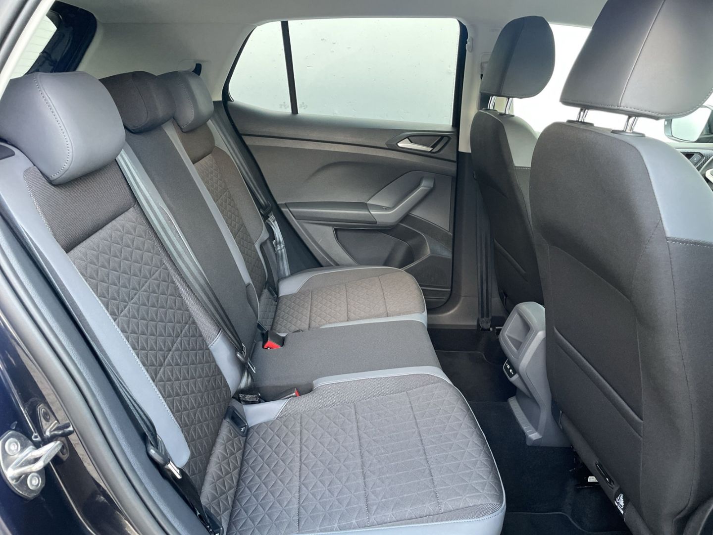 T-Cross 1.0 TSI DSG R-Line Navi/LED/PDC/Sitzhzg