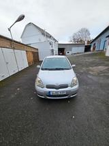 Toyota Yaris 1.3 -