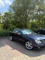 Mercedes-Benz CLK 240 AVANTGARDE Avantgarde - Mercedes-Benz CLK 240: Coupe