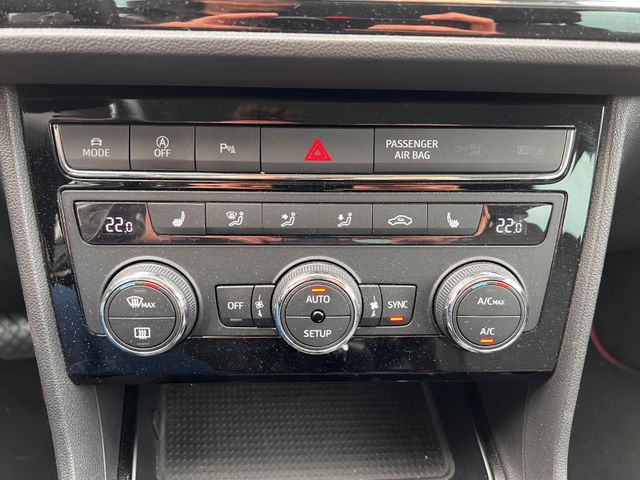 Leon 2.0 TSI FR DSG LED BEATS 18" LM ACC KAMERA
