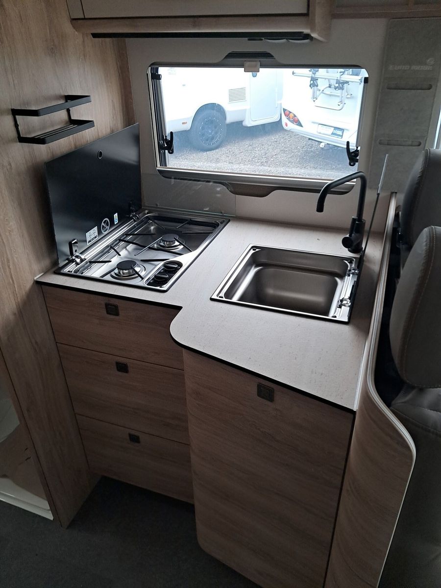Fahrzeugabbildung Eura Mobil Profila RS PRS 720 EB RückfahrCAM, 180 PS Autom.
