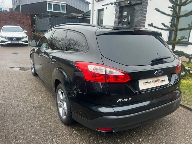 Ford Focus 2013 — photo 12