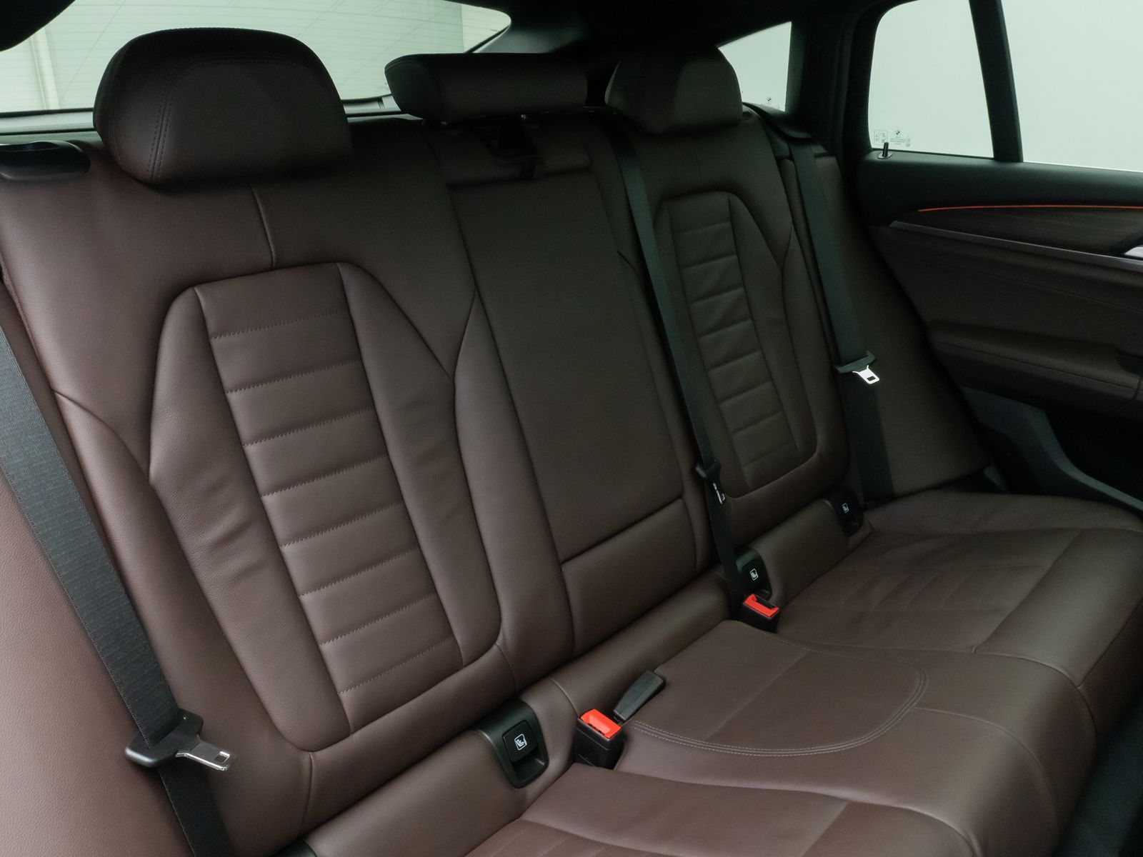 Fahrzeugabbildung BMW X4 xD30d M Sport Kamera Panoram HUD DAB HiFi AHK