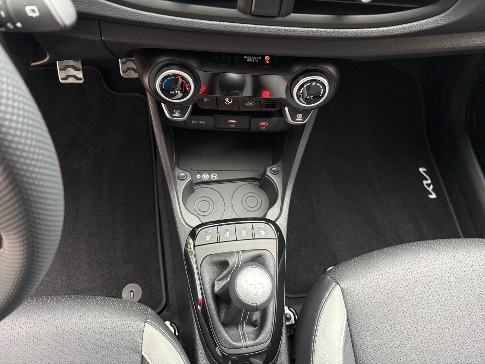 Fahrzeugabbildung Kia Picanto 1.0 GT-Line Modellpflege (2)/Navi/Klima
