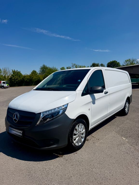 Image of Mercedes-Benz Vito