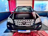 Mercedes-Benz ML 350CDI 4Matic Sportpaket Airmatic BiXenon 20" - Mercedes-Benz: Ml Airmatic