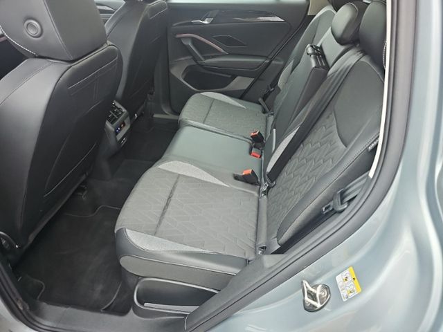 Fahrzeugabbildung Volkswagen Tiguan 1.5 eTSI DSG GOAL AHK TRAVEL-ASSIST LED N