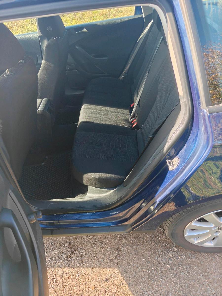 Volkswagen Passat 2009 — photo 5