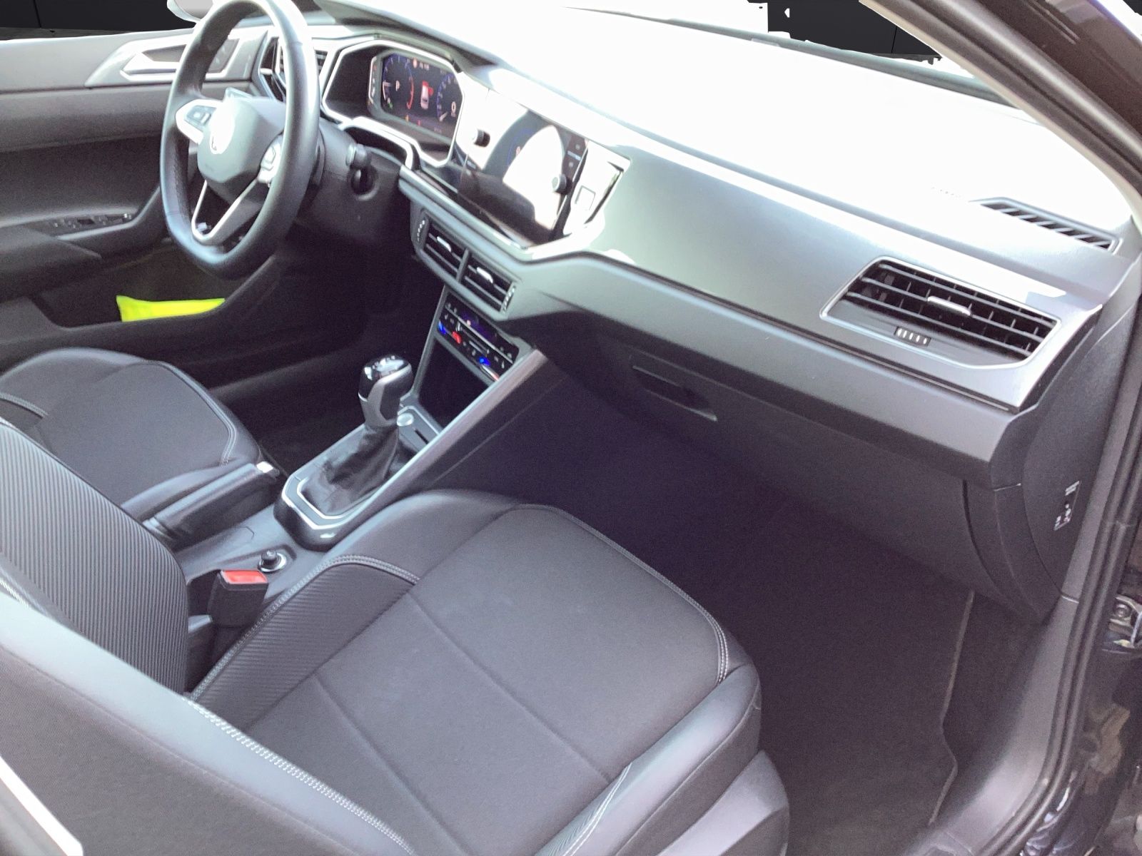 Fahrzeugabbildung Volkswagen Taigo TSI Style DSG Matrix AHK Navi AID ACC RFK
