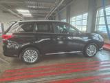 Mitsubishi Plug-in Hybrid Outlander - schwarze Mitsubishi Plug-in Hybrid Outlander