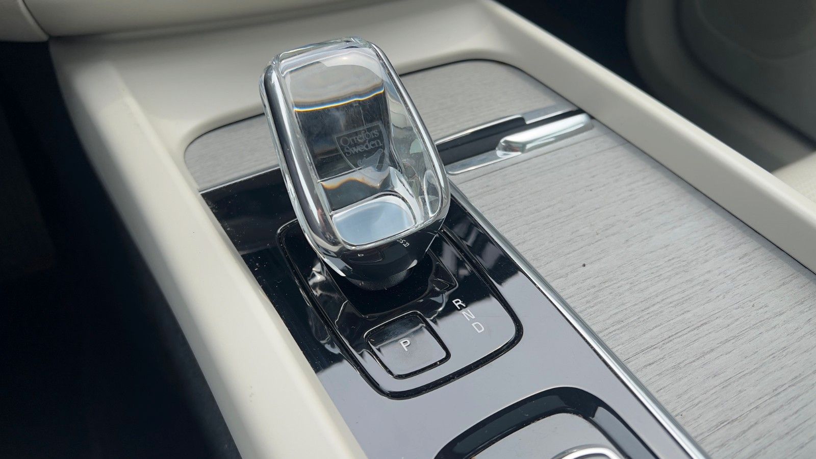 Fahrzeugabbildung Volvo XC60 B5 D Ultimate Bright AWD*AHK*STHZG*Massage*