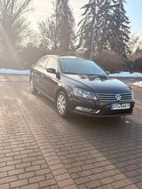 Volkswagen Passat mit neu TÜV 01/2028 - Volkswagen Passat aus 2010: 2.0