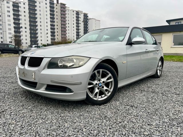 BMW 318 Baureihe 3 Lim. 318i