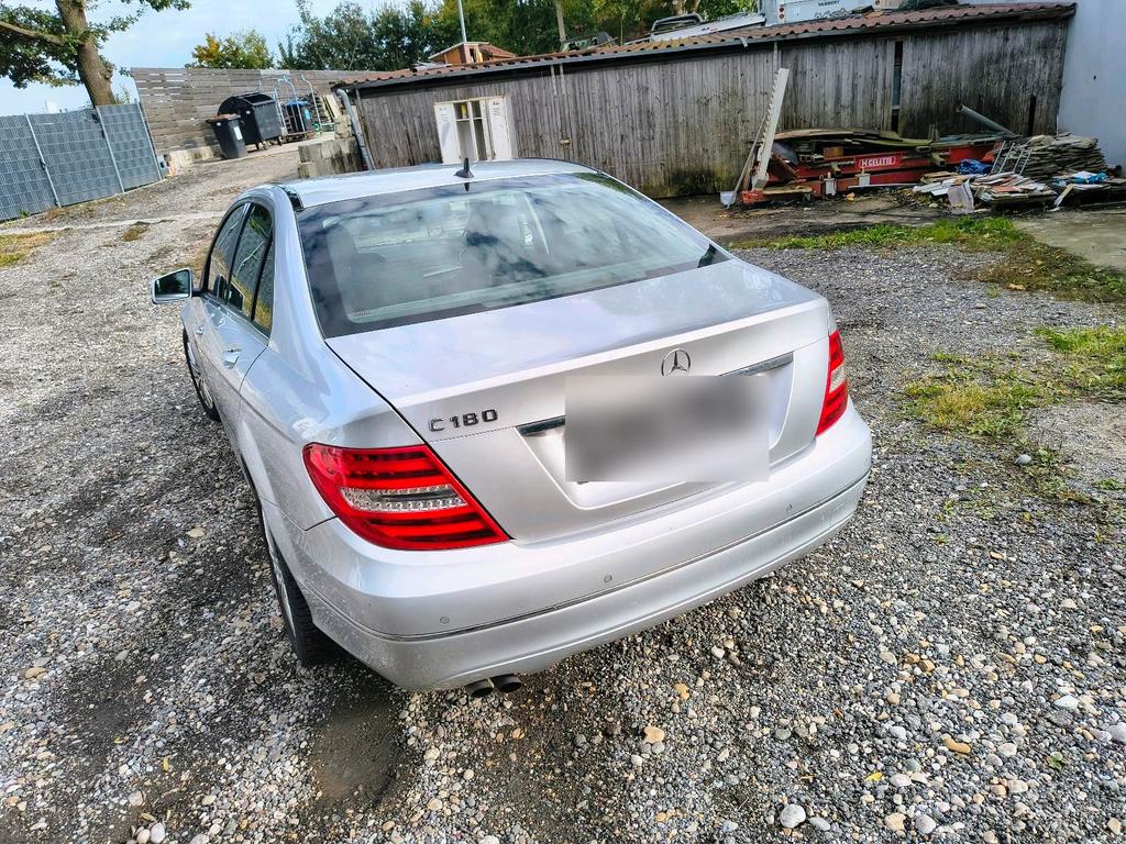 Mercedes-Benz C 180