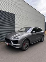 Porsche Cayenne Turbo 4.8 V8 / Facelift / Full - Porsche Cayenne aus 2012: Turbo