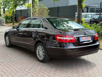 Mercedes E 200 - 3