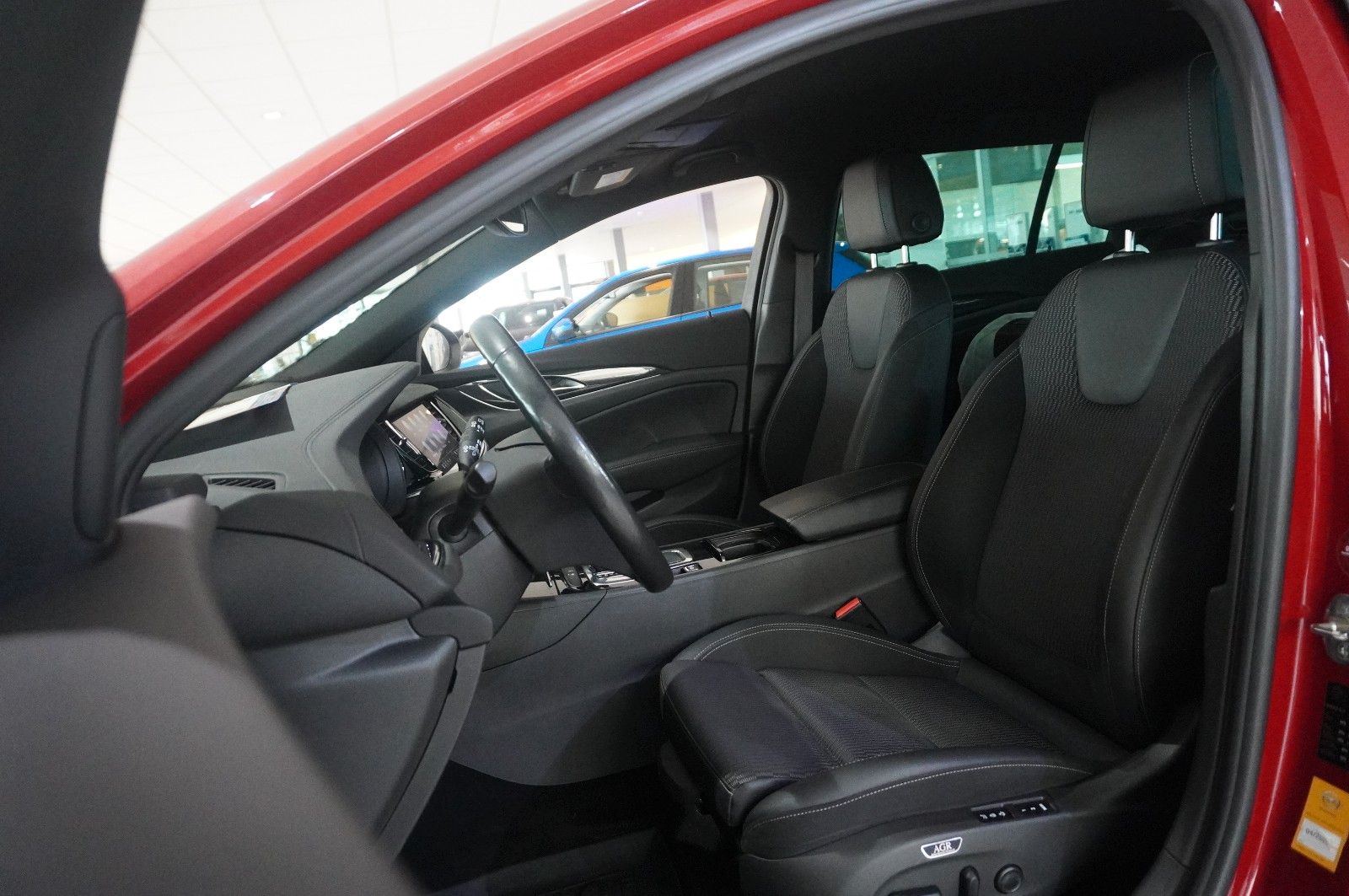 Fahrzeugabbildung Opel Insignia B ST 2.0D BUSINESS NAVI/LED/KAMERA/AHK