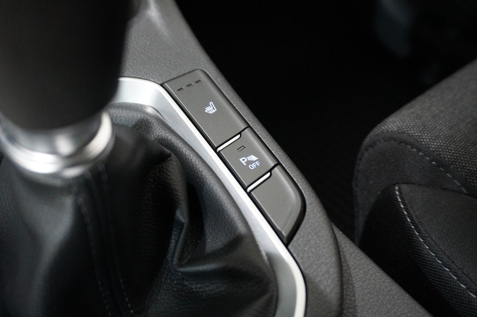 Fahrzeugabbildung Hyundai i30 LIM. 1.5 T-GDI 48V NAVI/LED/SPORT/KAMERA/DAB