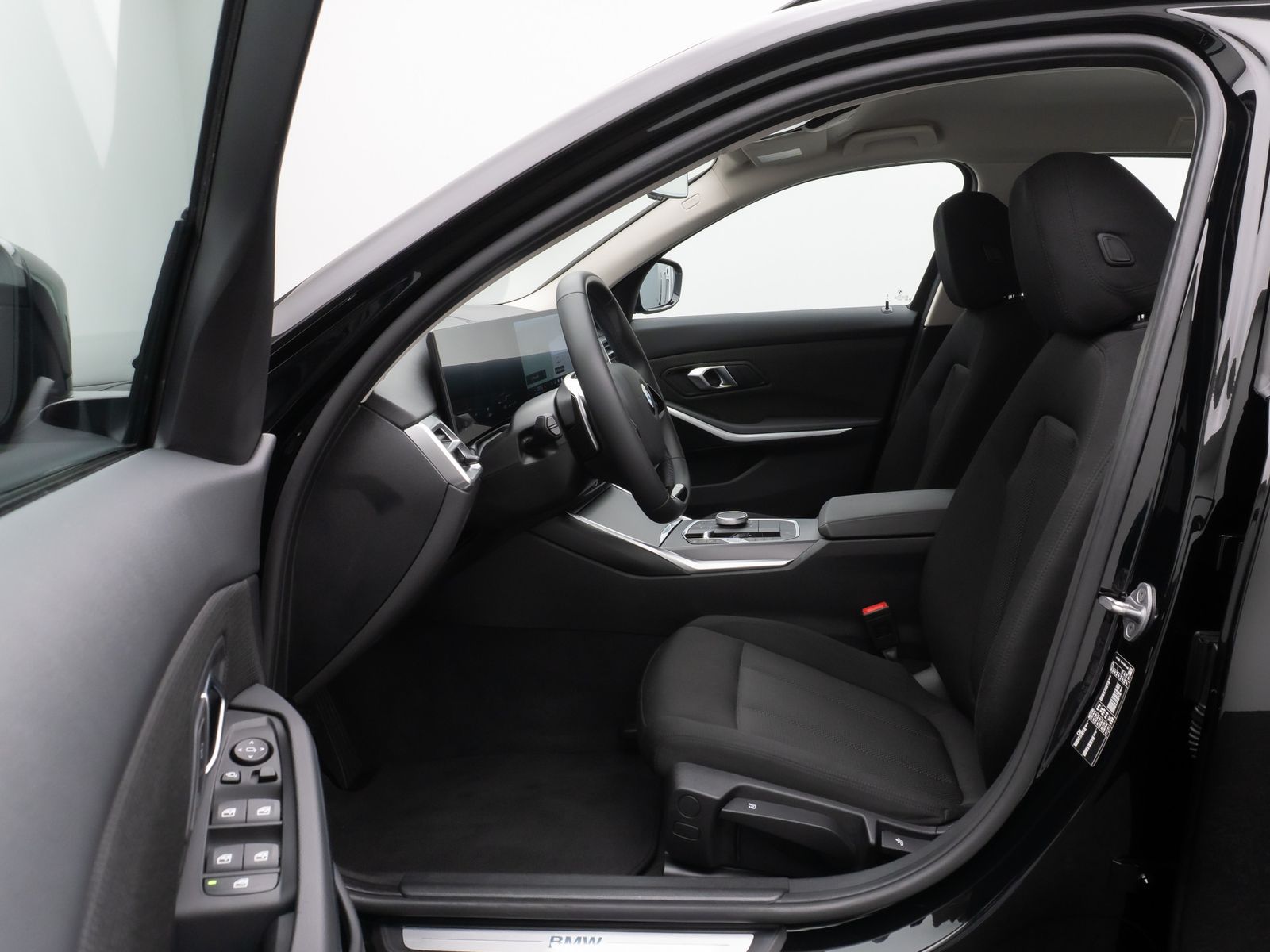 Fahrzeugabbildung BMW 318i Kamera DAB CockPit+ Alarm Geschwindigkeitsr