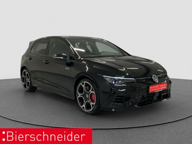Volkswagen Golf 8 GTI 2.0 TSI DSG Clubsport 19 MATRIX PANO foto 5