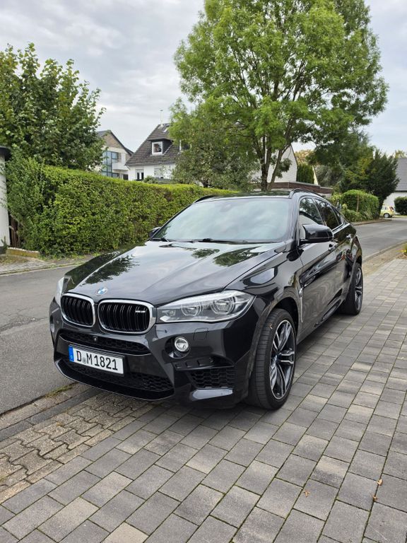 Image of BMW X6 M