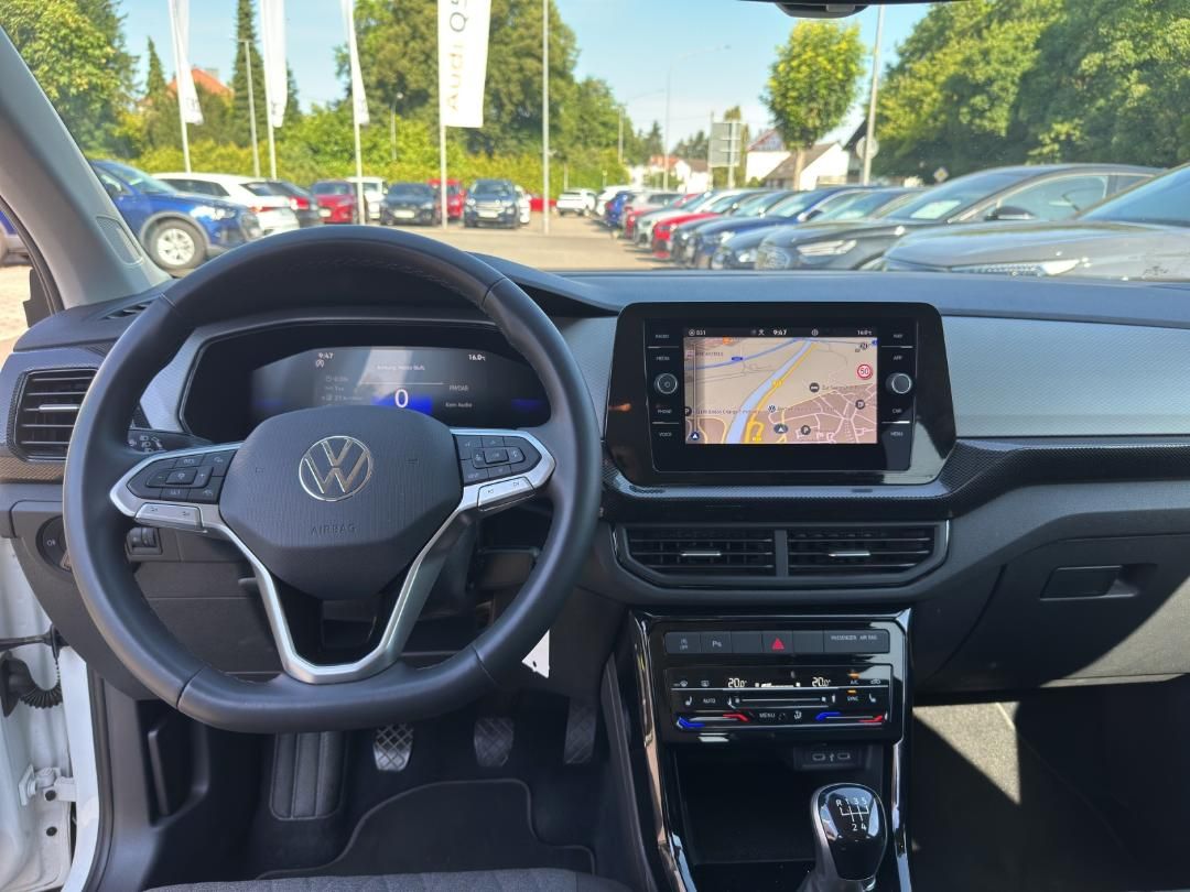 Fahrzeugabbildung Volkswagen T-Cross Life 1.0 TSI Life 70KW 5-Gang,Navi,GJR,