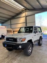 Toyota Land Cruiser GRJ71 L - Toyota Land Cruiser in Kiel