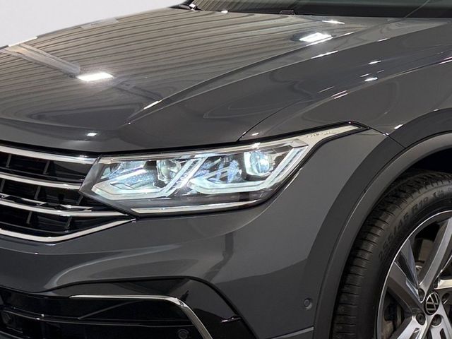 Tiguan 2.0 TDI DSG R-LINE 4M +IQ.LIGHT+PANO+HUD+