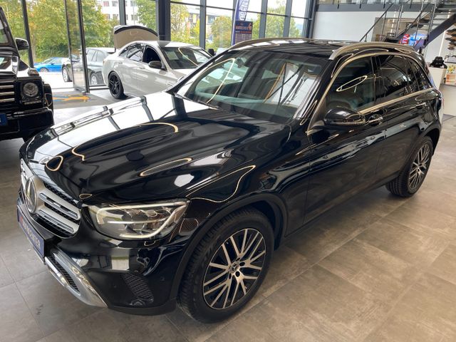 MYAUTOCENTER – Gebraucht- und Jahreswagen mit Werkstattservice in Pfaffenhofen Mercedes-Benz GLC 300 d 4Matic Aut.*NAVI*LED*1.HAND*19%*KAMERA