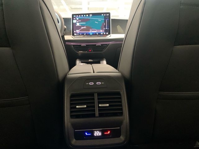 Passat Variant 1.5 eTSI BUSINESS LED+KAMERA+AHK+