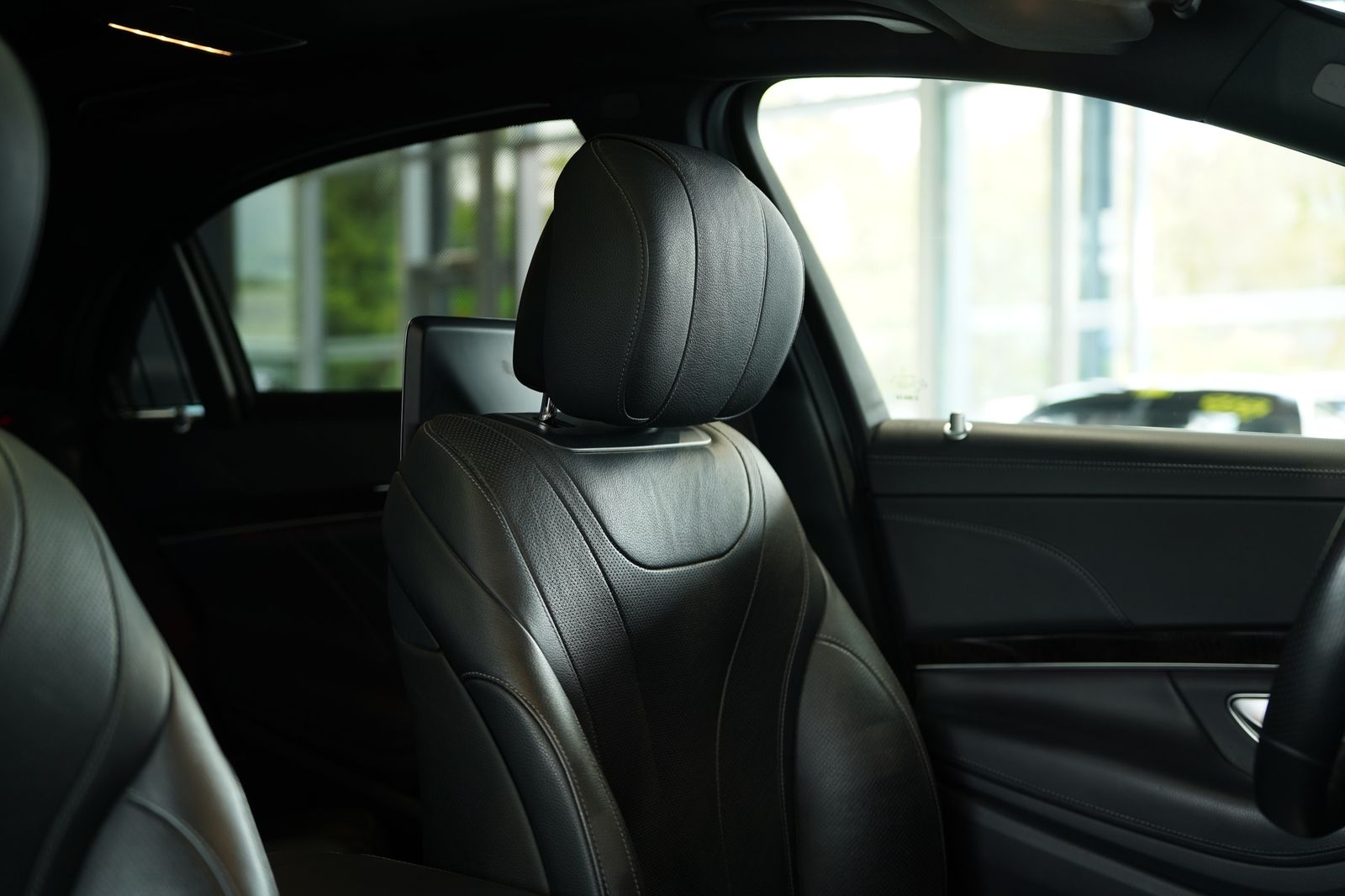 Mercedes Benz S 560