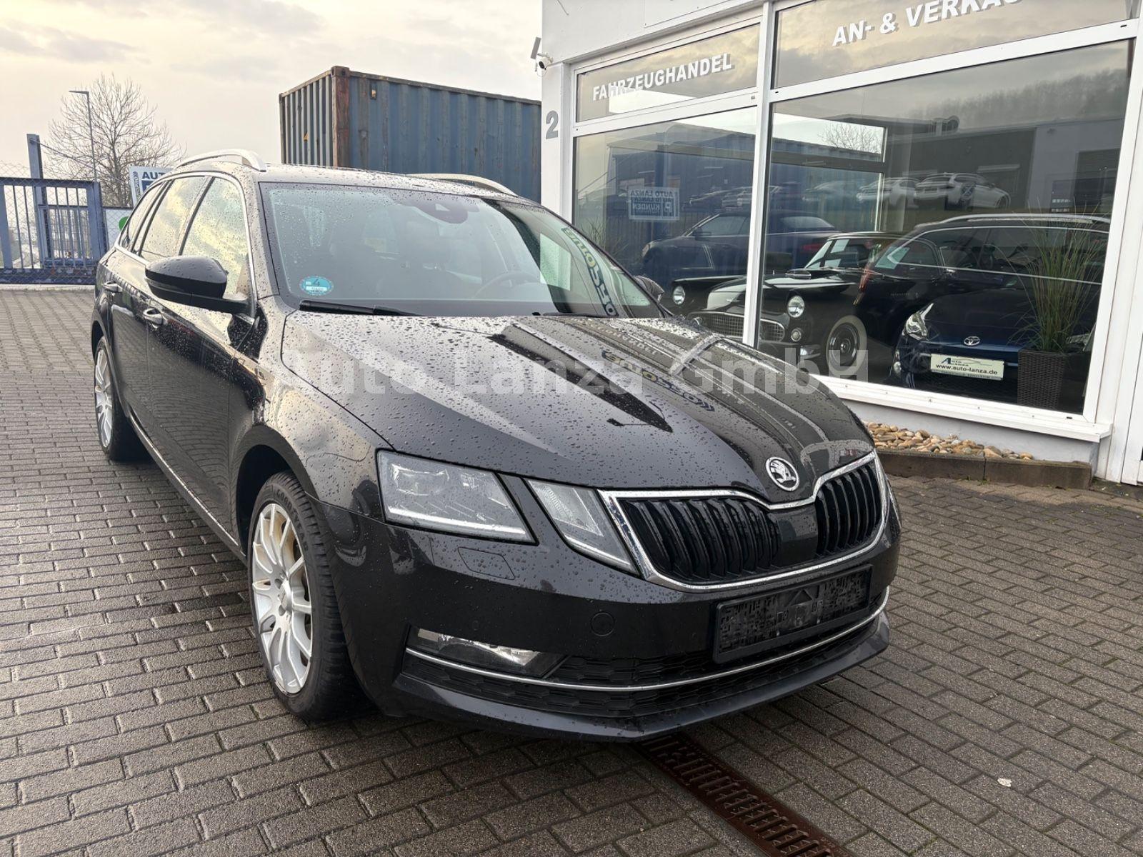 Skoda Octavia 2.0 TDI Style Kamera ACC Navi LED