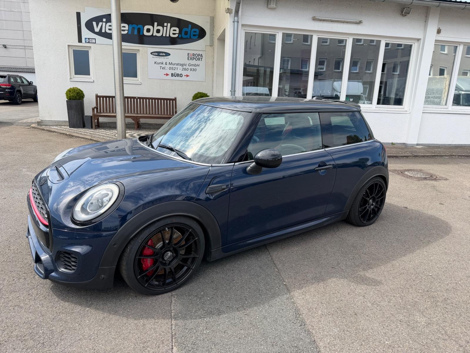 MINI JOHN_COOPER_WORKS Chili Wired Business Leder