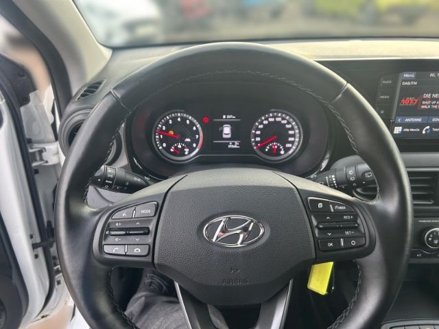 Fahrzeugabbildung Hyundai i10 Edition 30 Apple CarPlay Android Auto DAB SH