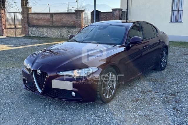 Alfa Romeo ALFA ROMEO Giulia 2.2 Turbodiesel 136 CV AT8 Bus