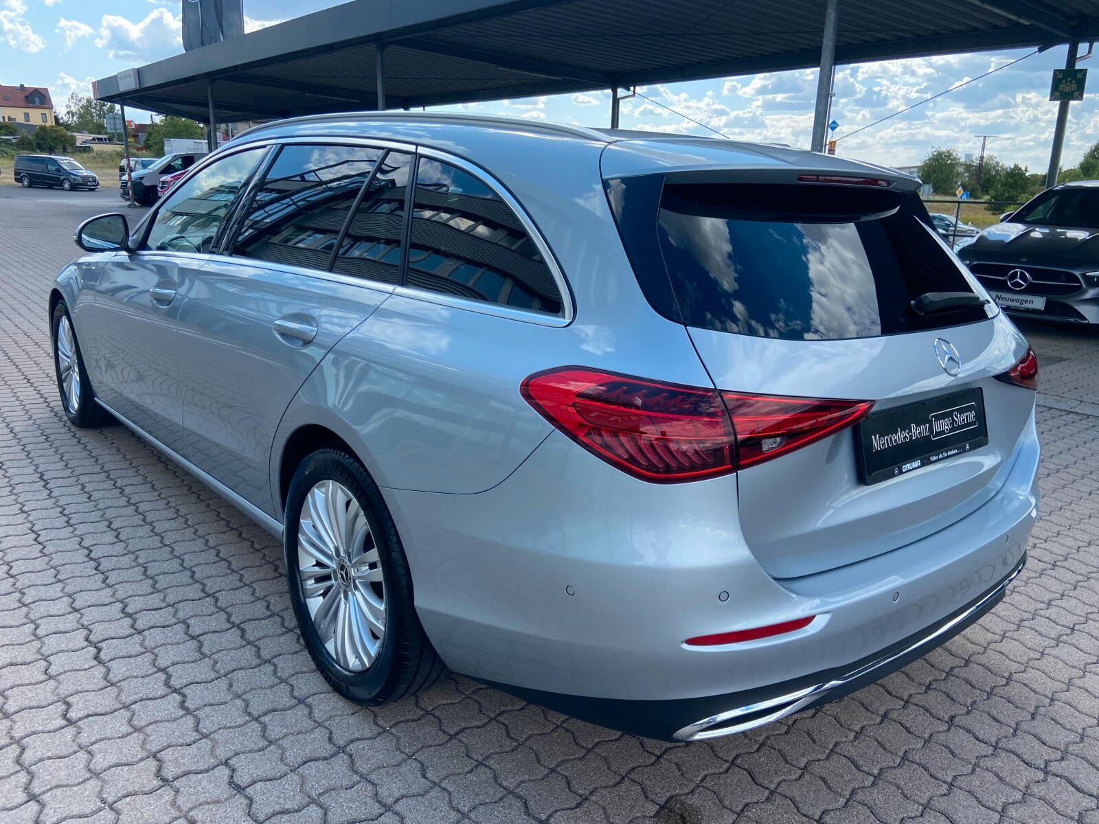 Mercedes-Benz C 180 T Avantgarde+AHK+Standhzg+RüKa+CarPlay+LED