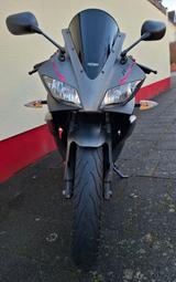 Yamaha yzf r125 - YAMAHA SPORTLER YZF R 125