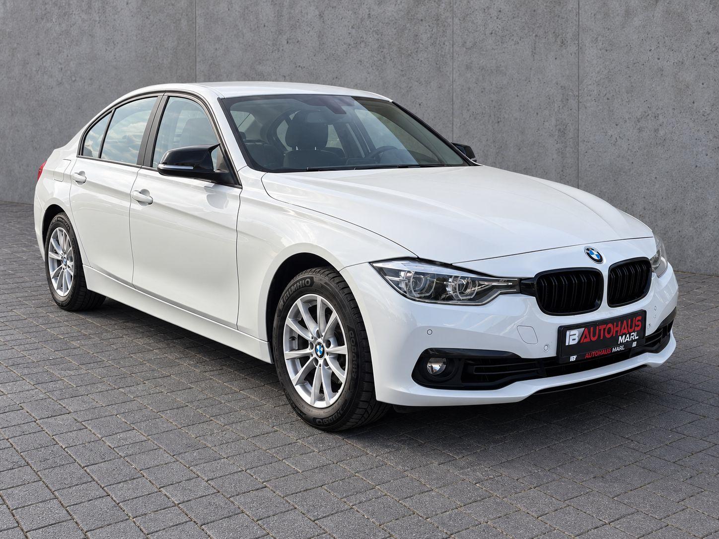 BMW 318 i Limousine 'Aut.'LED'WenigKM'Navi'