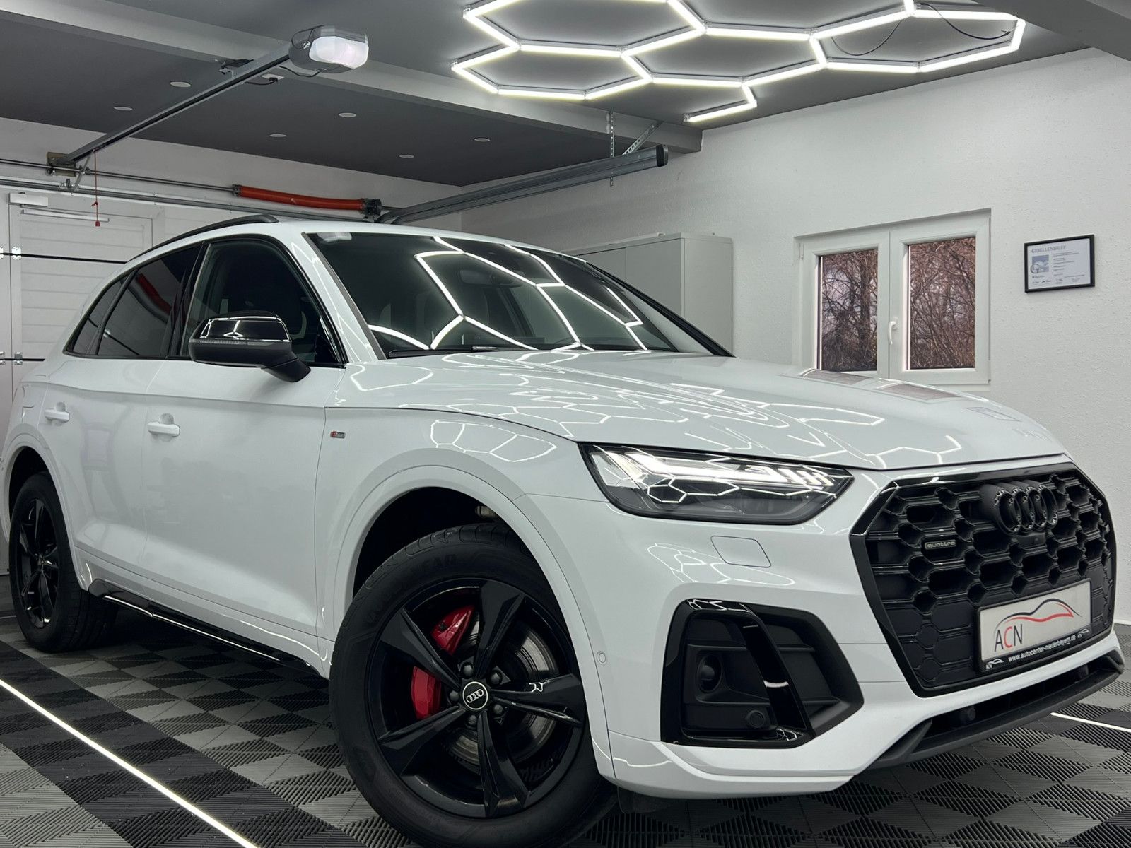 Fahrzeugabbildung Audi Q5 50 TDI Quattro S LINE/MATRIX/AHK/BLACK OPTIK