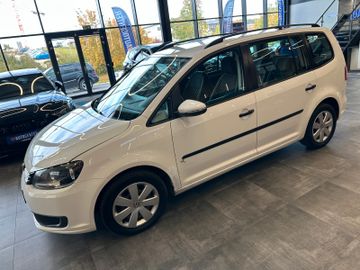 MYAUTOCENTER – Gebraucht- und Jahreswagen mit Werkstattservice in Pfaffenhofen Volkswagen Touran *7-SITZER*TÜV 827*2-ZONEN*PDC*DACHRELING