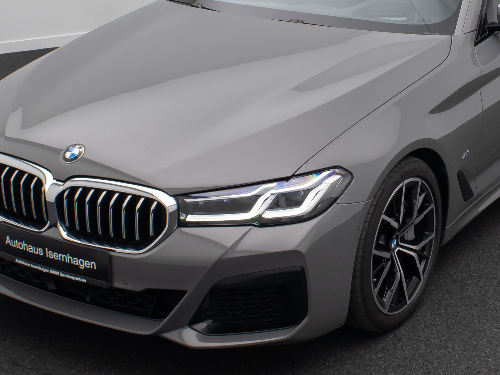 Fahrzeugabbildung BMW 540d xD M Sport Laser HUD DAB HiFi ACC Komfort
