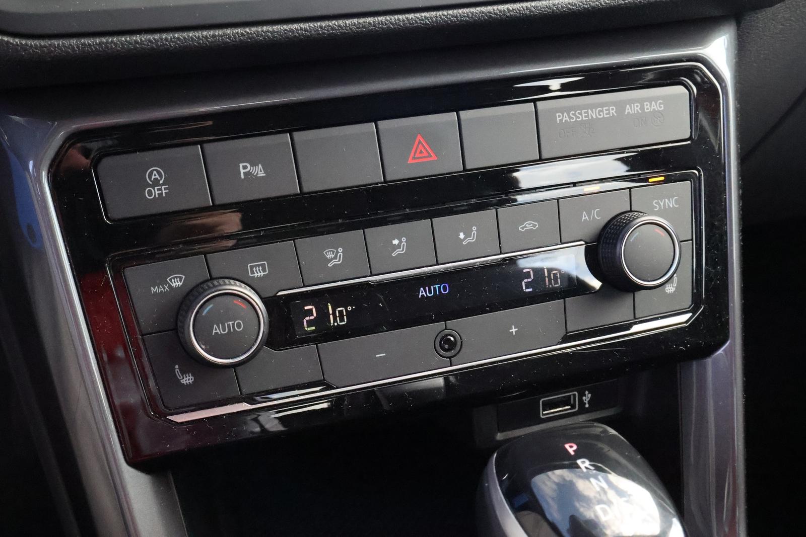 Volkswagen T-Cross 1.0 Basis Navi Tempomat Sitzheizung PDC