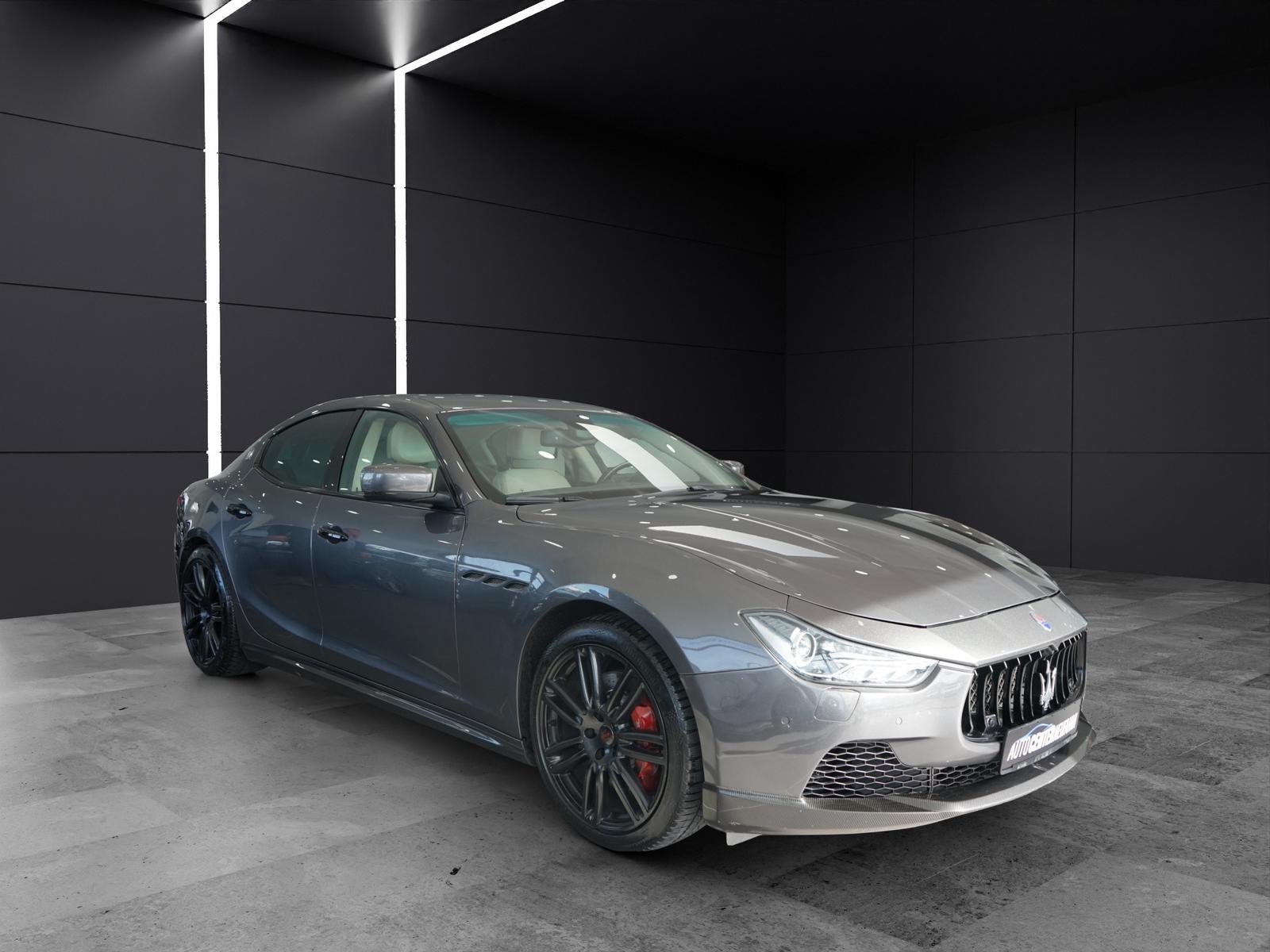 Maserati Ghibli Q4 S+NAVI+KAMERA+455PS+Motorschaden