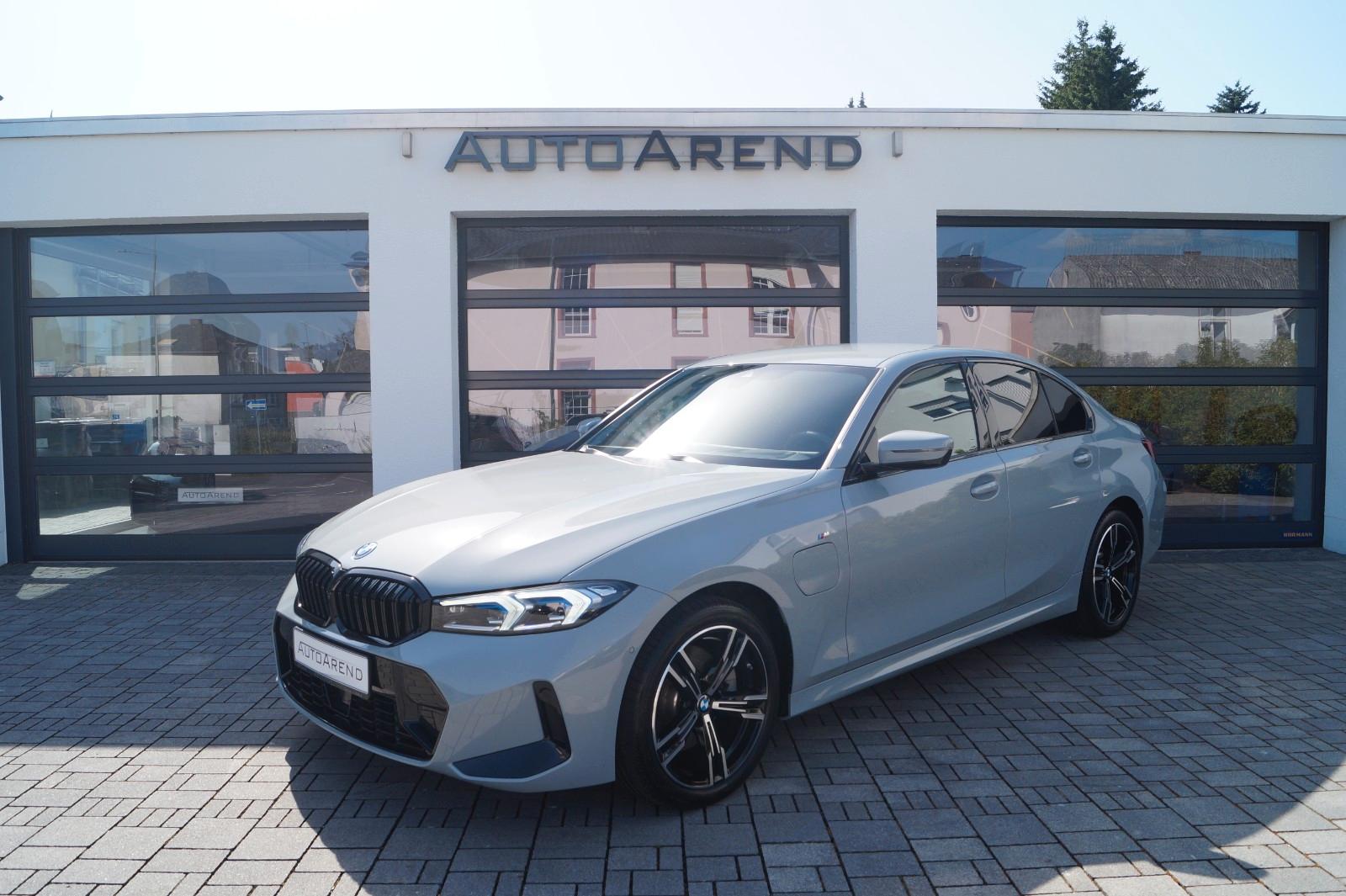 BMW 330e M Sport *Brooklyn, HUD, LED, 0,5% Versteu.*