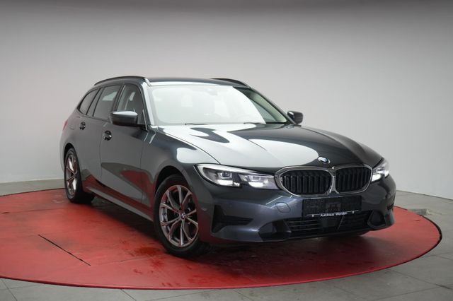 BMW 320 i Touring Sport Line Navi/ACC/Virtual/LED