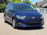 Volkswagen Touran Comfortline *7Sitzer*Klimaaut*EU6*PDC - Volkswagen Touran: Eu